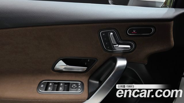 Mercedes-Benz A-Class 2024 — photo 25