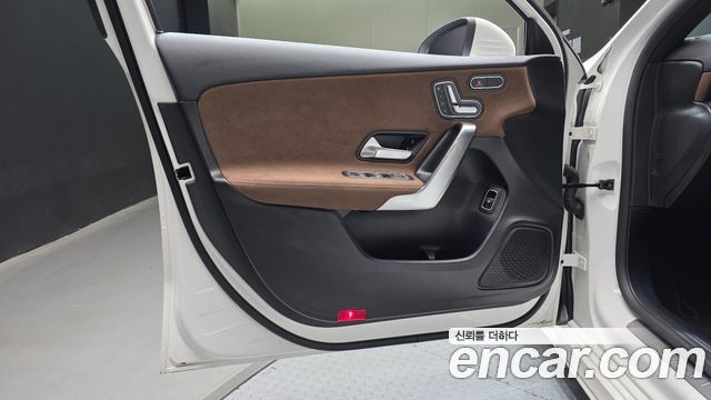 Mercedes-Benz A-Class 2024 — photo 14