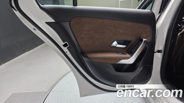 Mercedes-Benz A-Class 2024 — photo 15