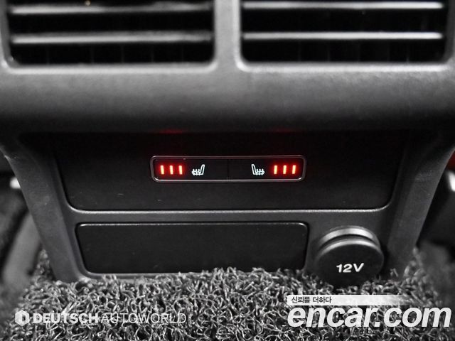 Jaguar XE 2017 — photo 16