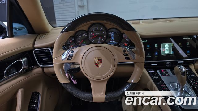 Porsche Panamera 2015 — photo 13