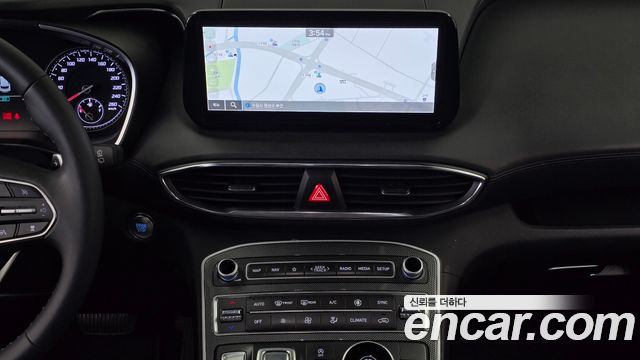 Hyundai Santafe 2023 — photo 18