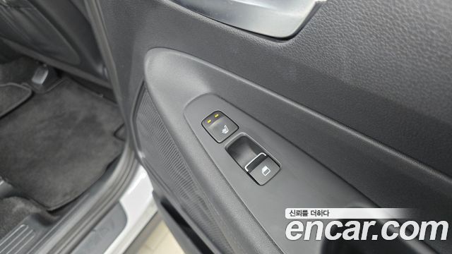 Hyundai Santafe 2023 — photo 22