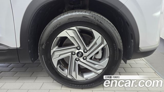 Hyundai Santafe 2023 — photo 7