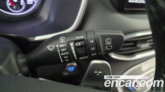 Hyundai Santafe 2023 — photo 27