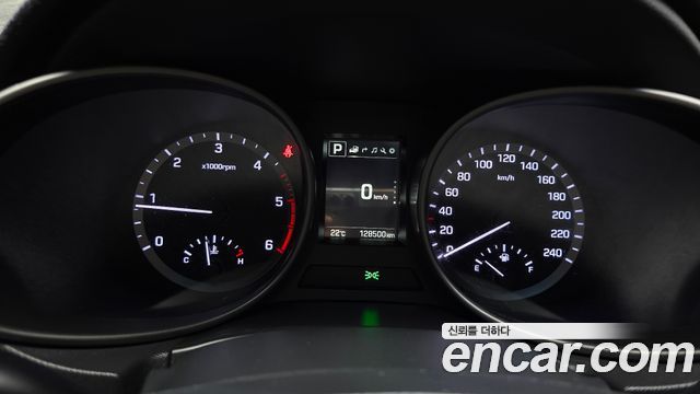 Hyundai Santafe 2016 — photo 11
