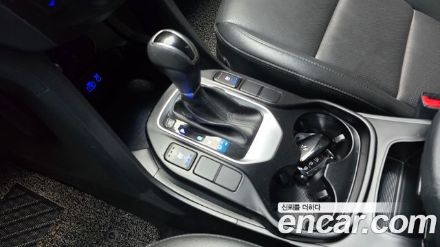 Hyundai Santafe 2016 — photo 12