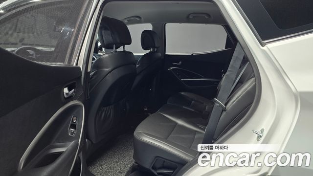 Hyundai Santafe 2016 — photo 18
