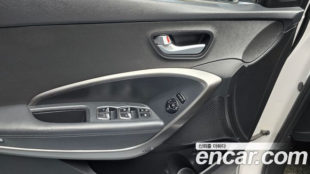 Hyundai Santafe 2016 — photo 24