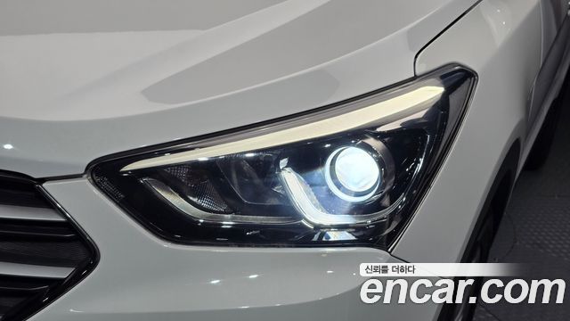 Hyundai Santafe 2016 — photo 8