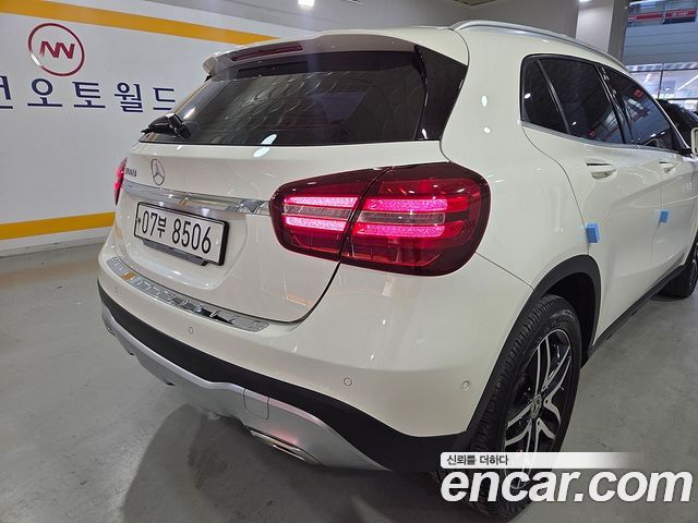 Mercedes-Benz GLA-Class 2018 — photo 5