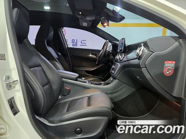 Mercedes-Benz GLA-Class 2018 — photo 18