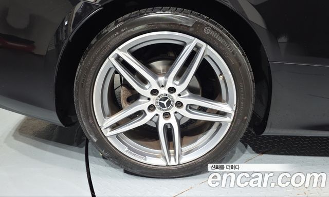 Mercedes-Benz E-Class 2019 — photo 5