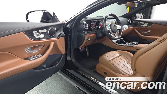Mercedes-Benz E-Class 2019 — photo 13
