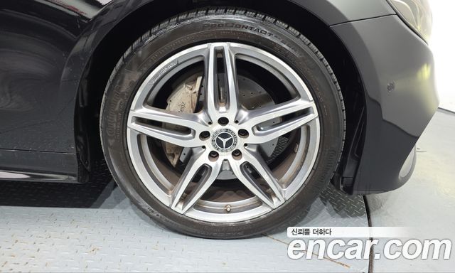 Mercedes-Benz E-Class 2019 — photo 7