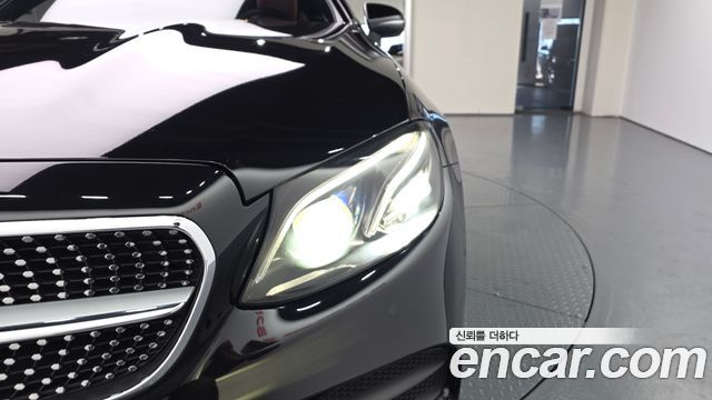 Mercedes-Benz E-Class 2019 — photo 8