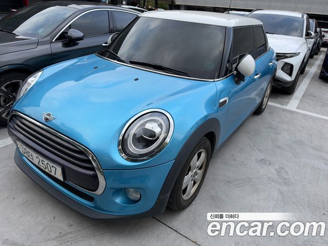 Mini Cooper 2019 — photo 2