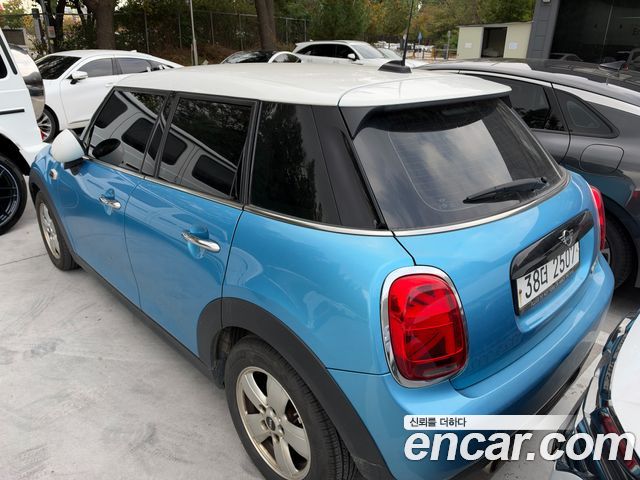 Mini Cooper 2019 — photo 3