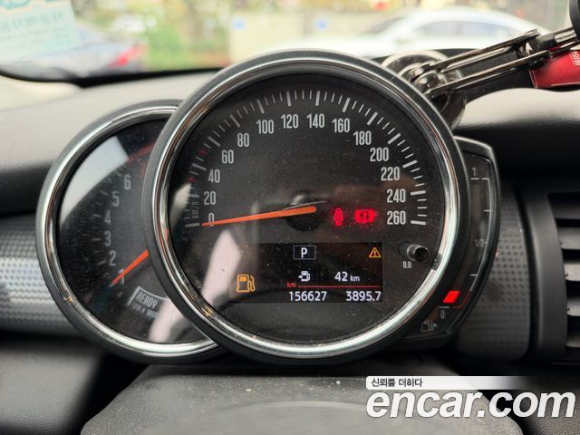 Mini Cooper 2019 — photo 7