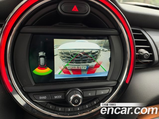 Mini Cooper 2019 — photo 9