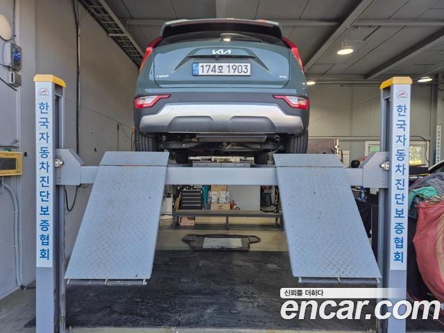 Kia Niro 2023 — photo 2