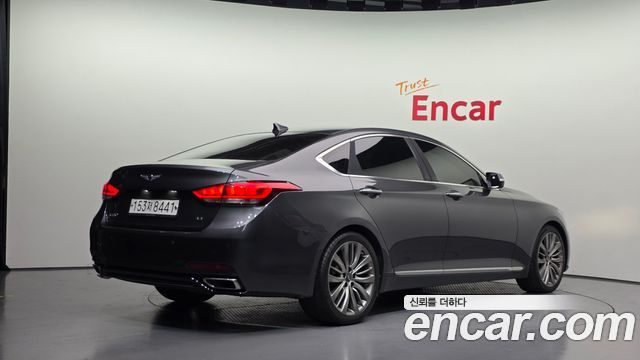 Genesis G80 2017 — photo 2