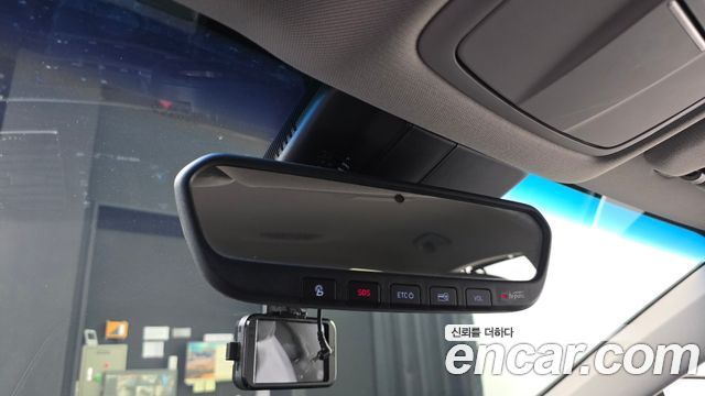 Genesis G80 2017 — photo 20