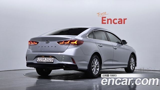 Hyundai Sonata 2023 — photo 2