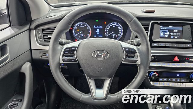 Hyundai Sonata 2023 — photo 19