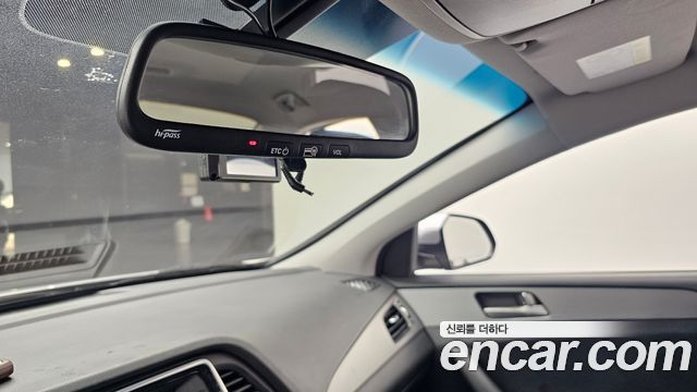 Hyundai Sonata 2023 — photo 25
