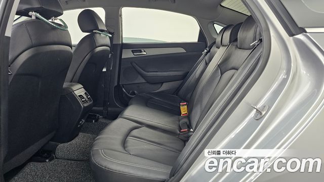 Hyundai Sonata 2023 — photo 16