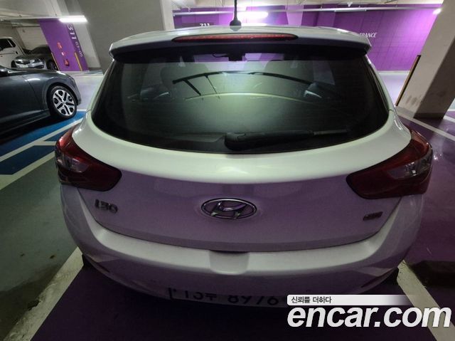Hyundai i30 2012 — photo 2