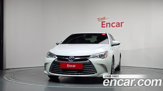 Toyota Camry 2016 — photo 3