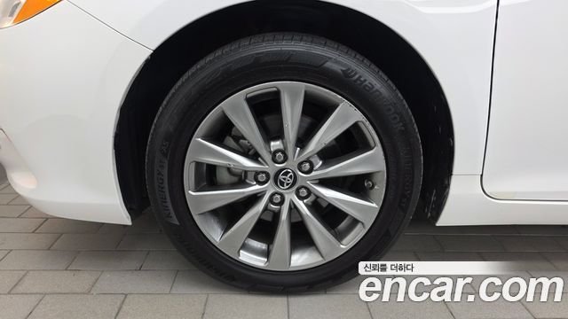 Toyota Camry 2016 — photo 5