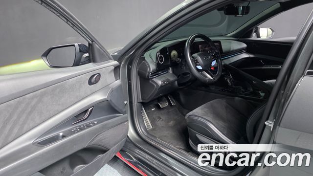 Hyundai AVANTE 2022 — photo 13