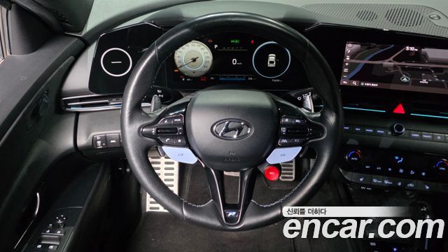 Hyundai AVANTE 2022 — photo 19