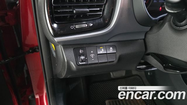 Kia Stonic 2019 — photo 17