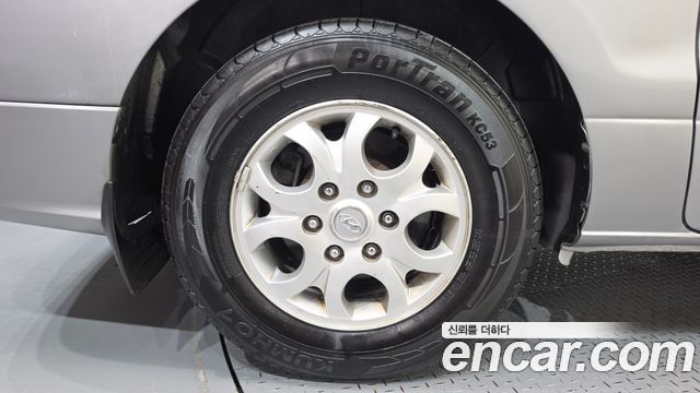 Hyundai Starex 2012 — photo 5