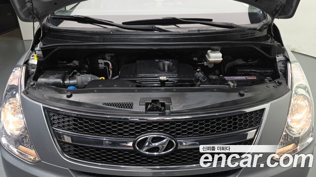 Hyundai Starex 2012 — photo 6