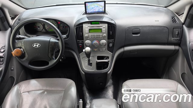Hyundai Starex 2012 — photo 7