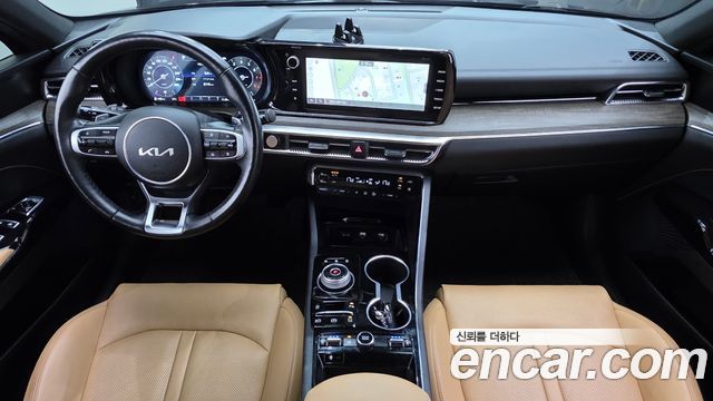 Kia K5 2023 — photo 10