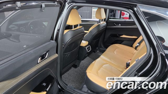 Kia K5 2023 — photo 25