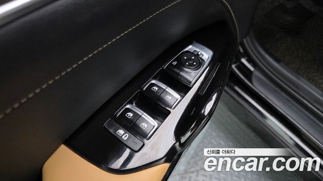 Kia K5 2023 — photo 26