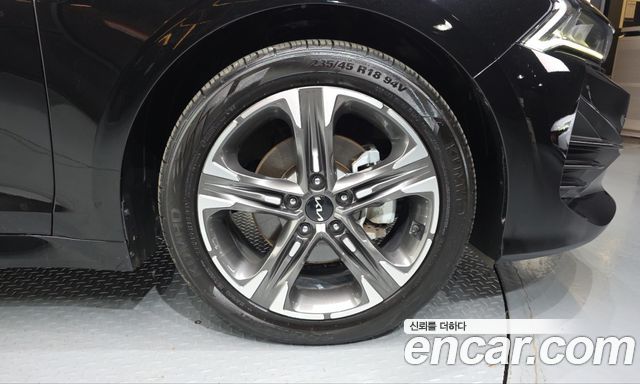 Kia K5 2023 — photo 7
