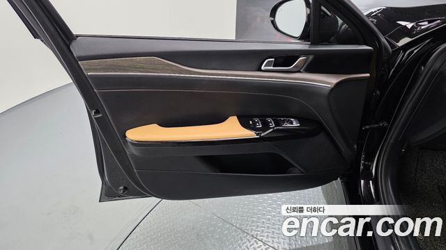 Kia K5 2023 — photo 14