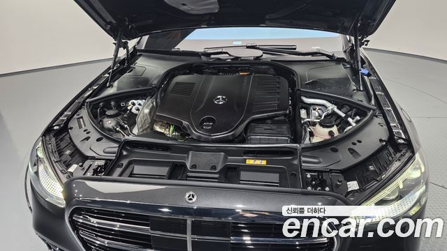 Mercedes-Benz S-Class 2026 — photo 6