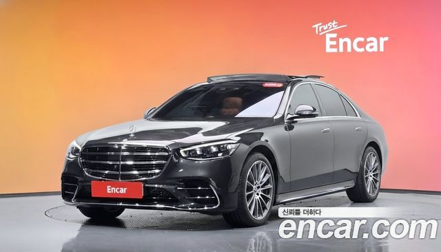 Mercedes-Benz S-Class 2026 — photo 1