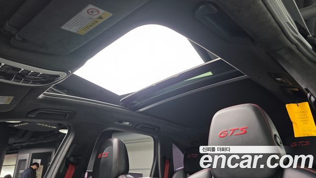 Porsche Cayenne 2013 — photo 17