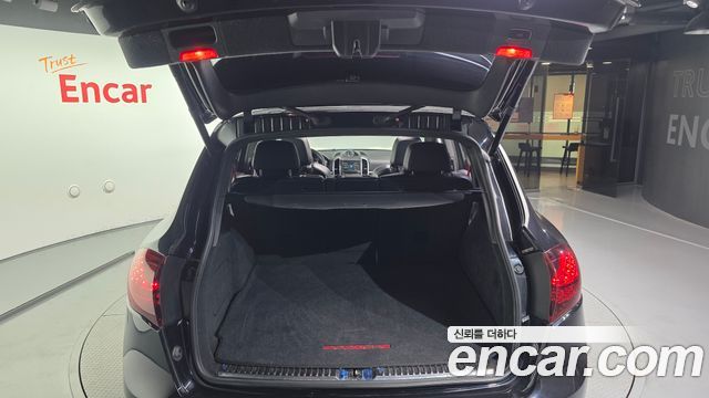 Porsche Cayenne 2013 — photo 20