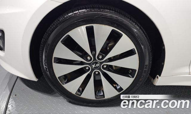 Kia K5 2011 — photo 5